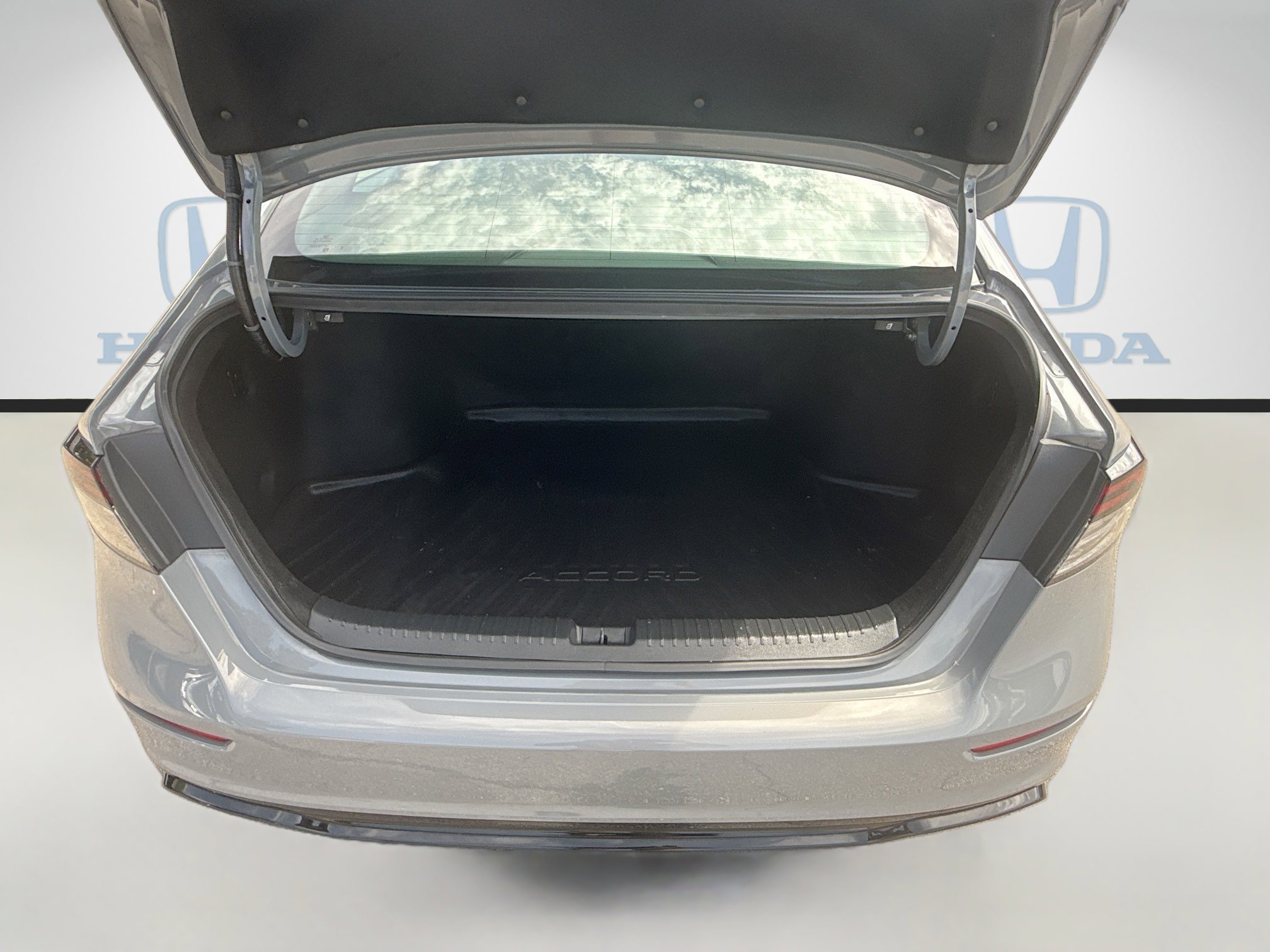 2025 Honda Accord Hybrid Sport-L - Photo 26
