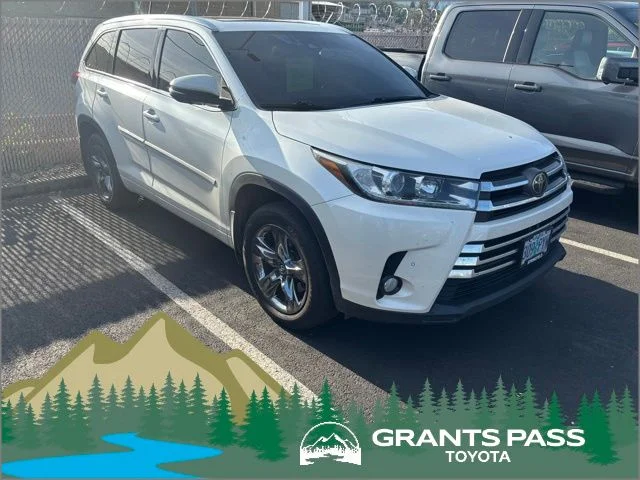 2018 Toyota Highlander Limited Platinum 4x4 V6's photo