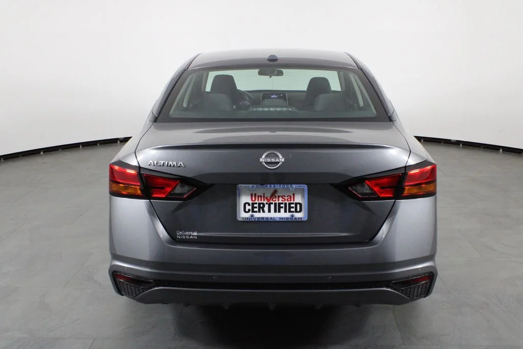 2025 Nissan Altima S - Photo 11