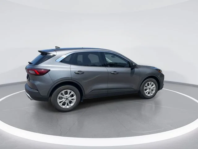 Used 2023 Gray Ford Active image 7