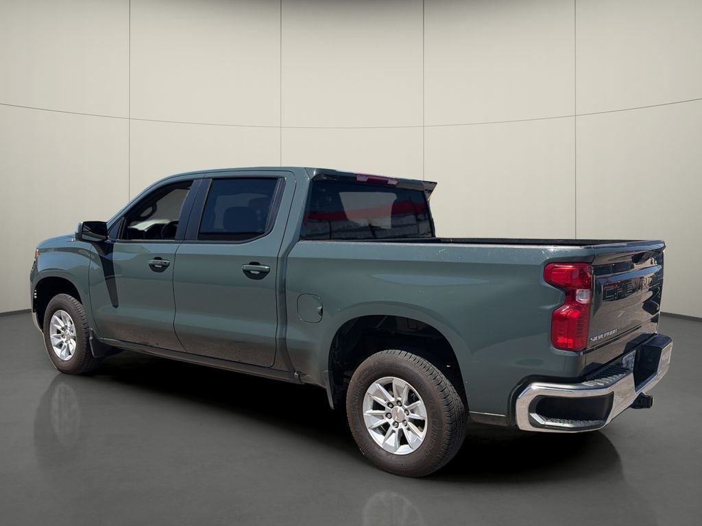 Used 2025 Gray Chevrolet LT image 5