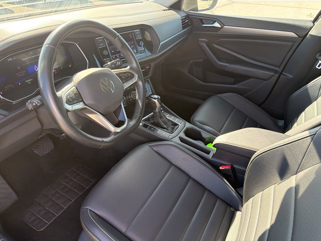 Used 2024 Black Volkswagen 1.5T SE image 4