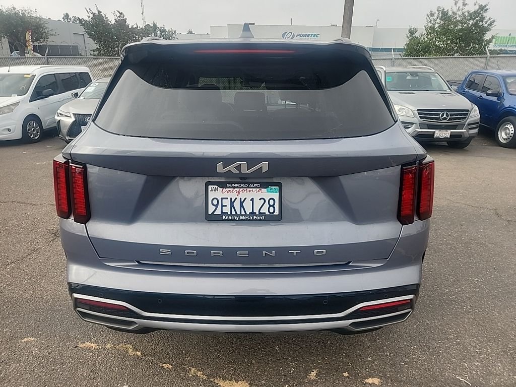 Certified Used 2022 Silver Kia S image 12