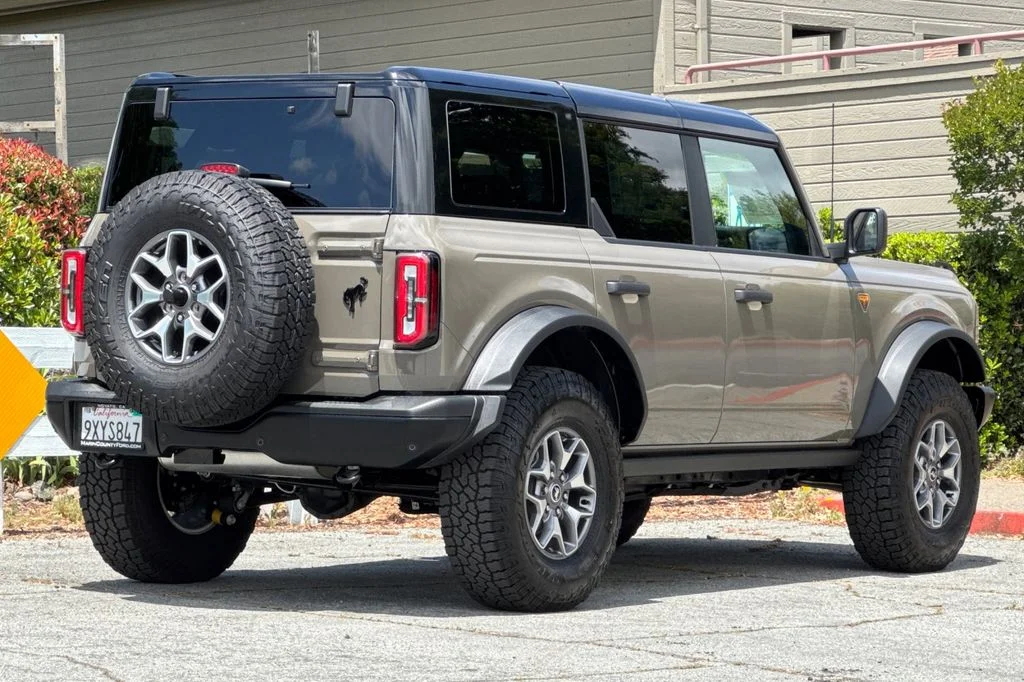 New 2025 Gray Ford Badlands® image 4