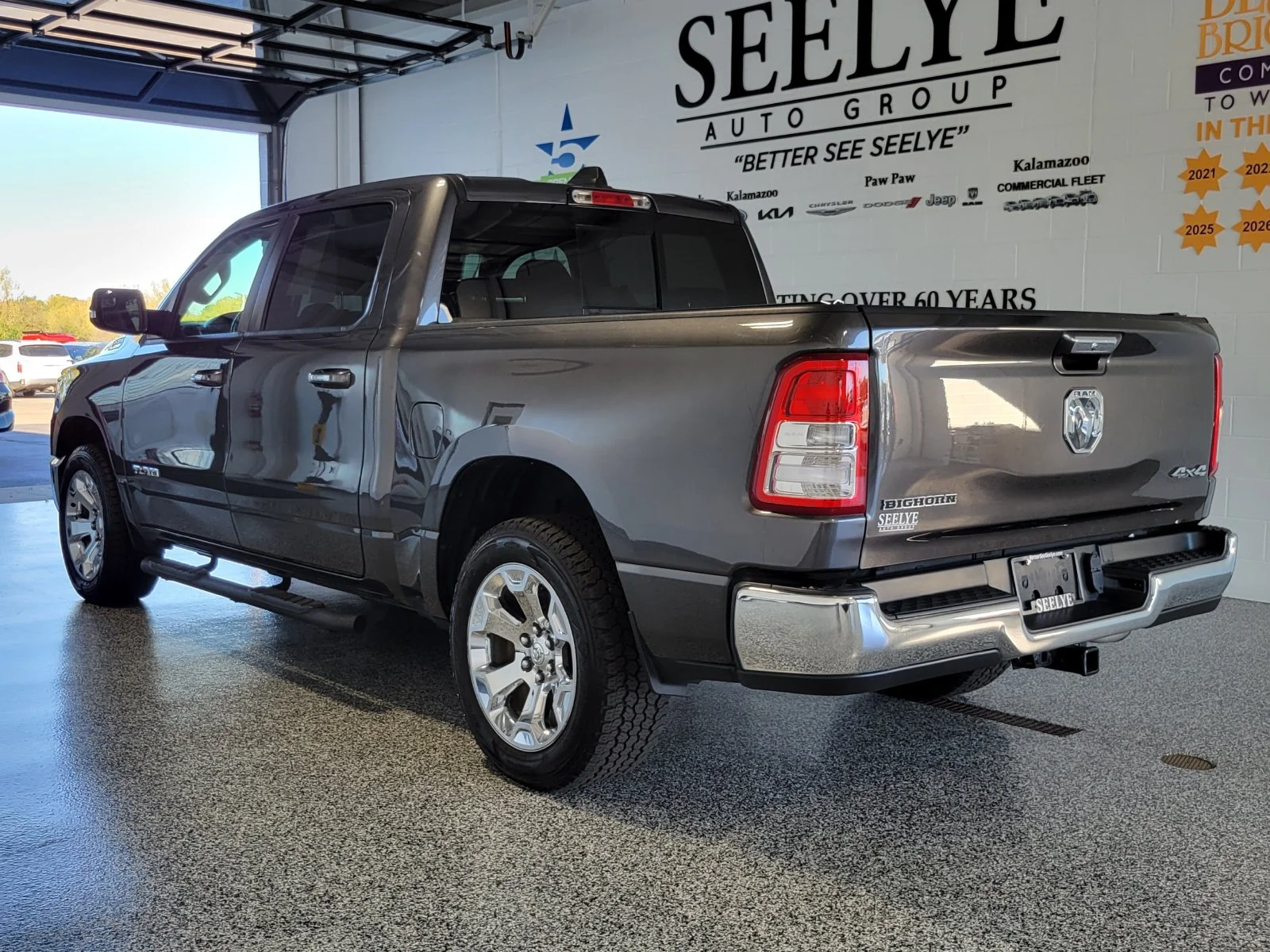 Used 2019 Gray Ram Big Horn/Lone Star image 2