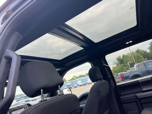 Used 2019 Black Ford XLT image 18