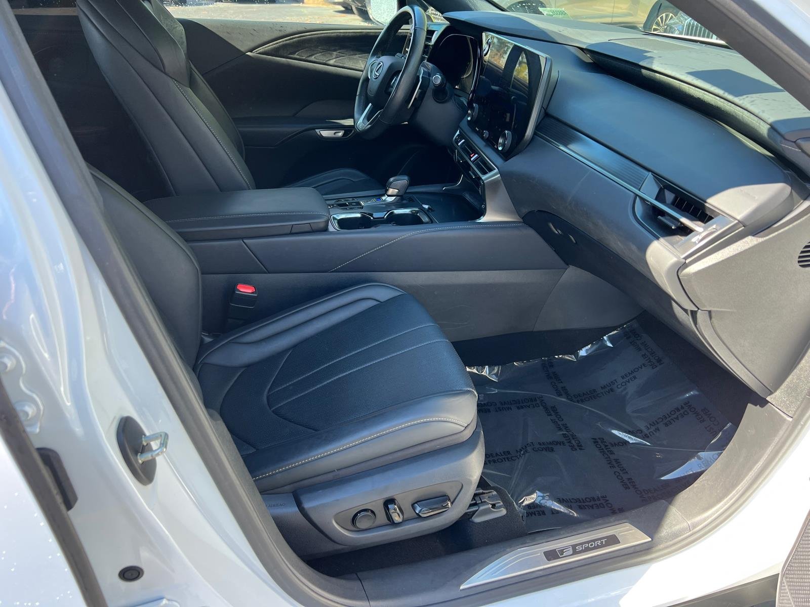 Used 2023 Ultra White Lexus 350 F SPORT Handling image 14