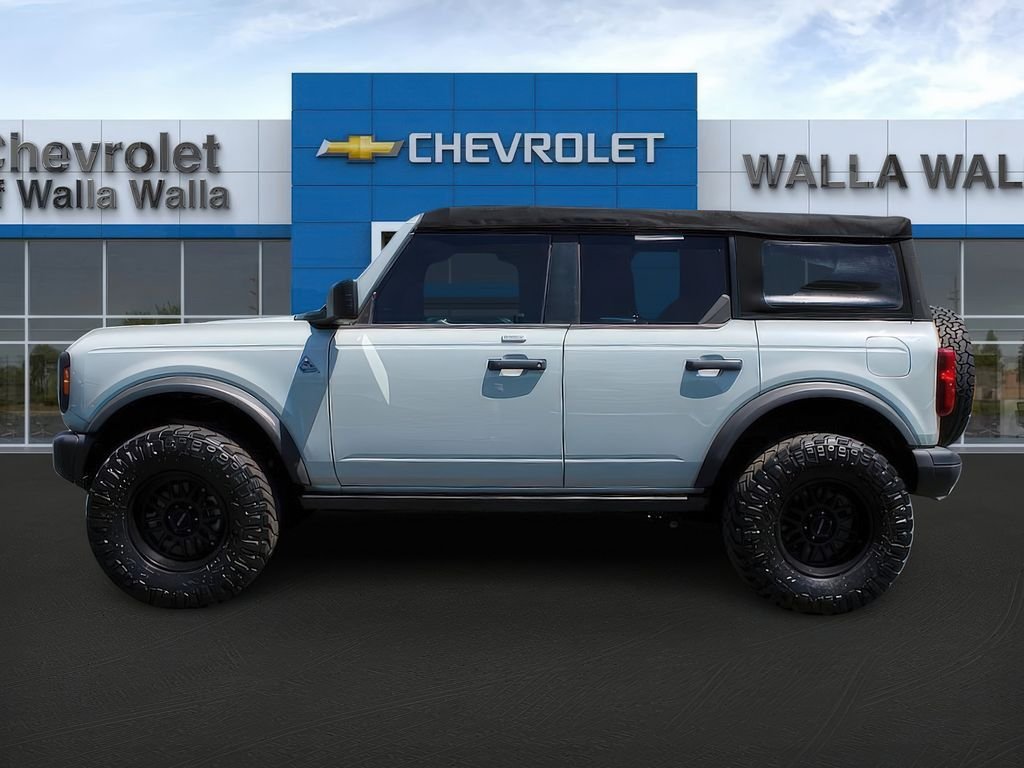 2022 Ford Bronco Black Diamond photo 4