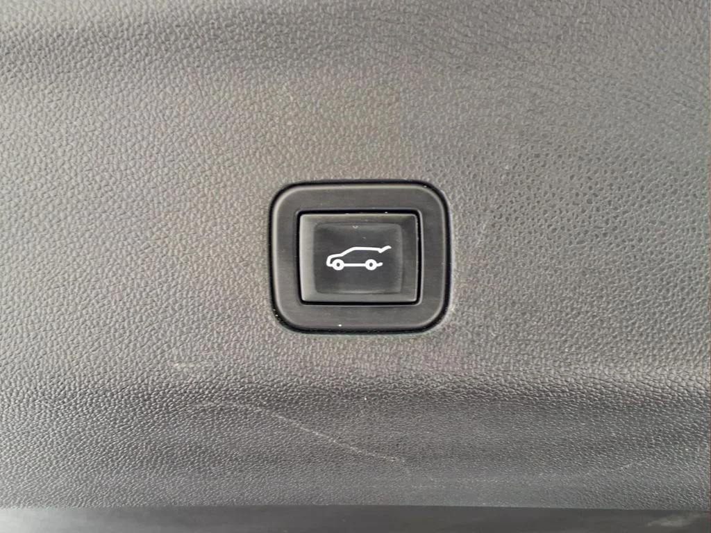 Used 2023 Gray Chevrolet RST image 33