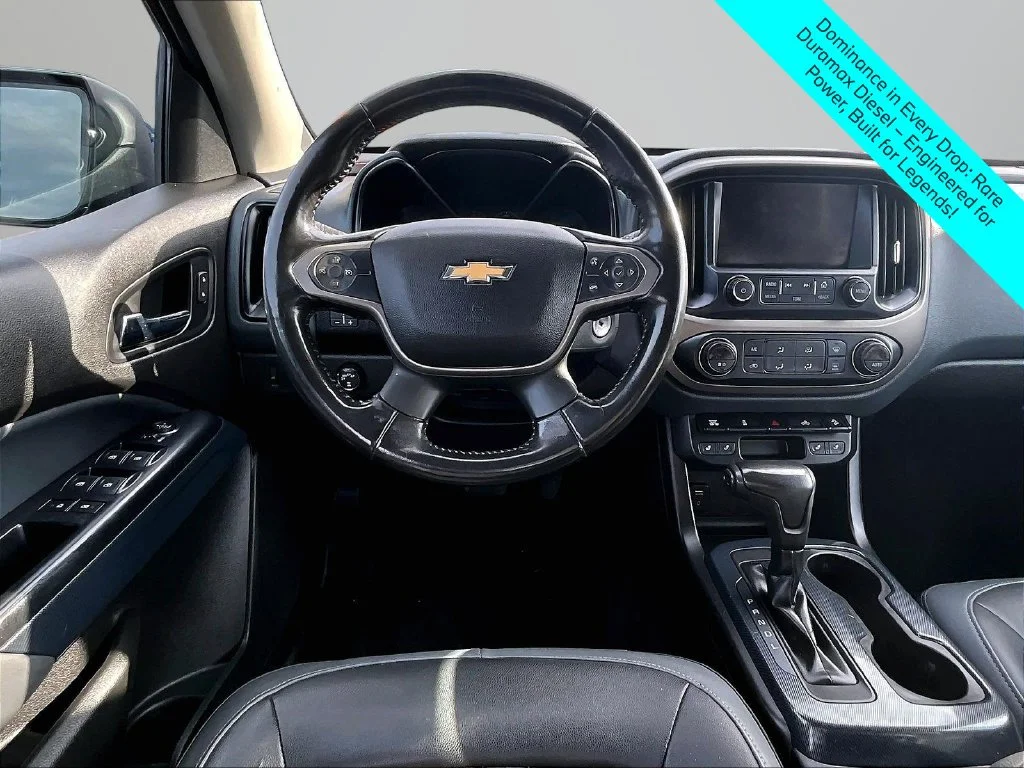 Used 2018 Gray Chevrolet Z71 image 5