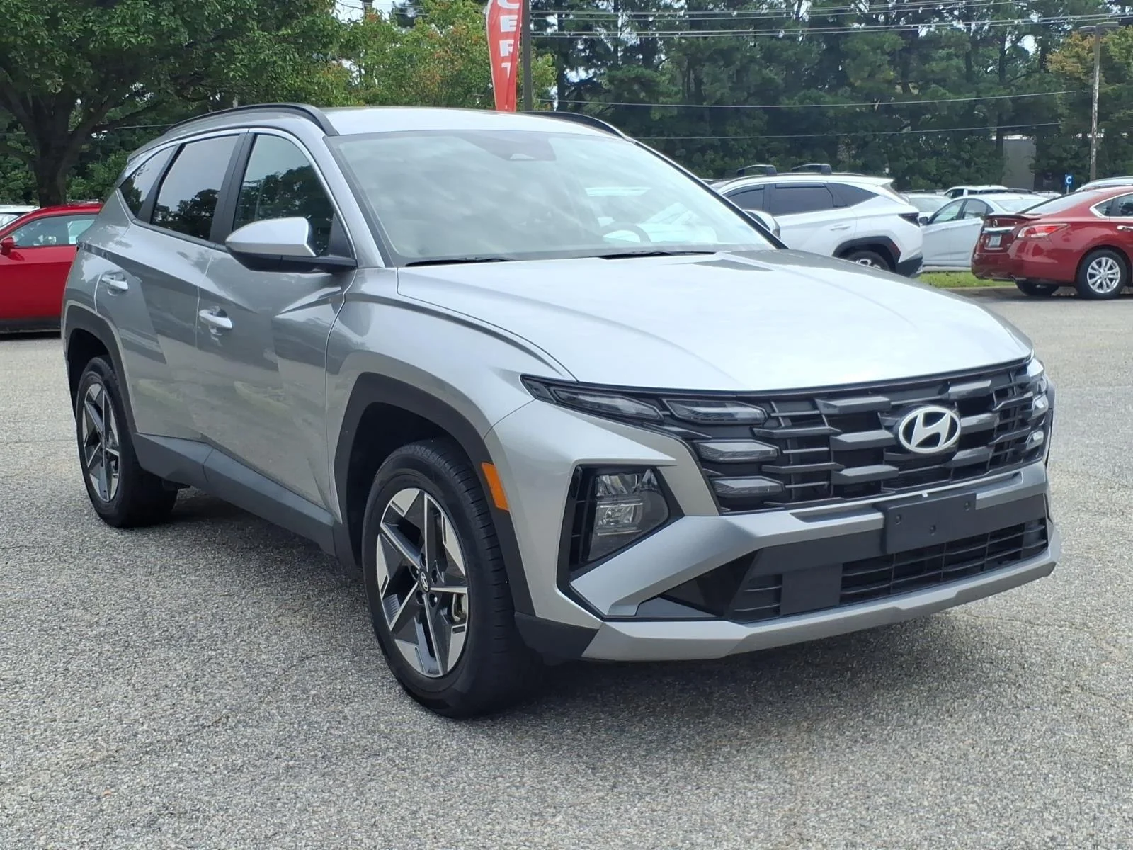 Used 2025 Shimmering Silver Hyundai SEL image 5