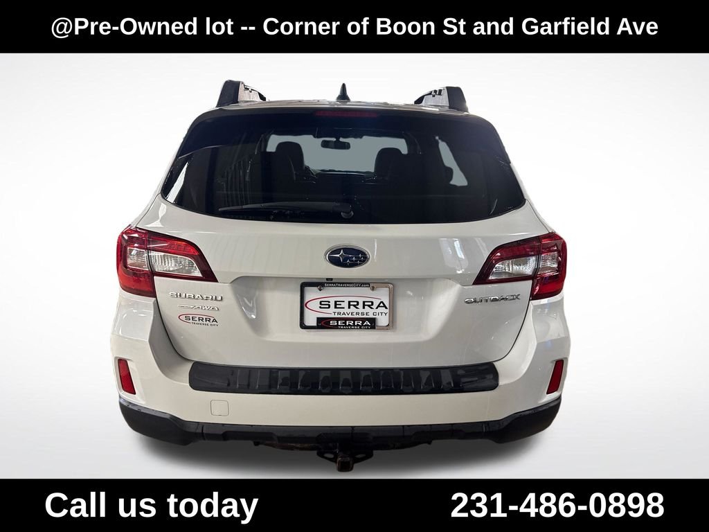 Used 2016 White Subaru 2.5i image 4