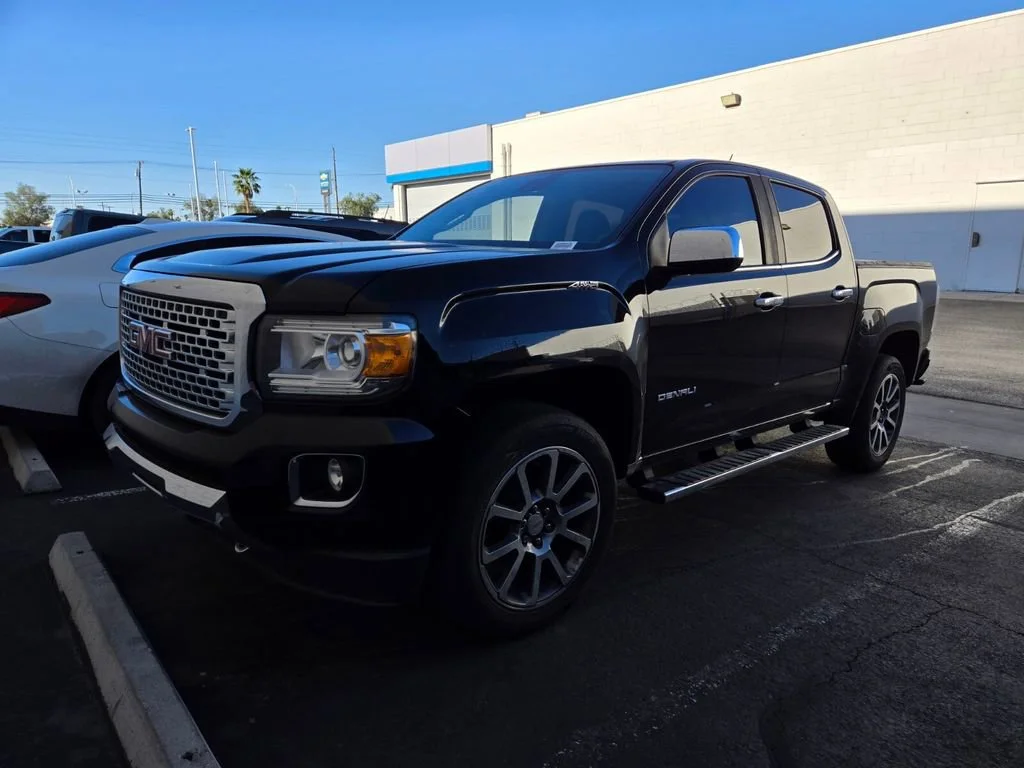 2018 GMC Canyon 4WD Denali Crew Cab Short Box's photo