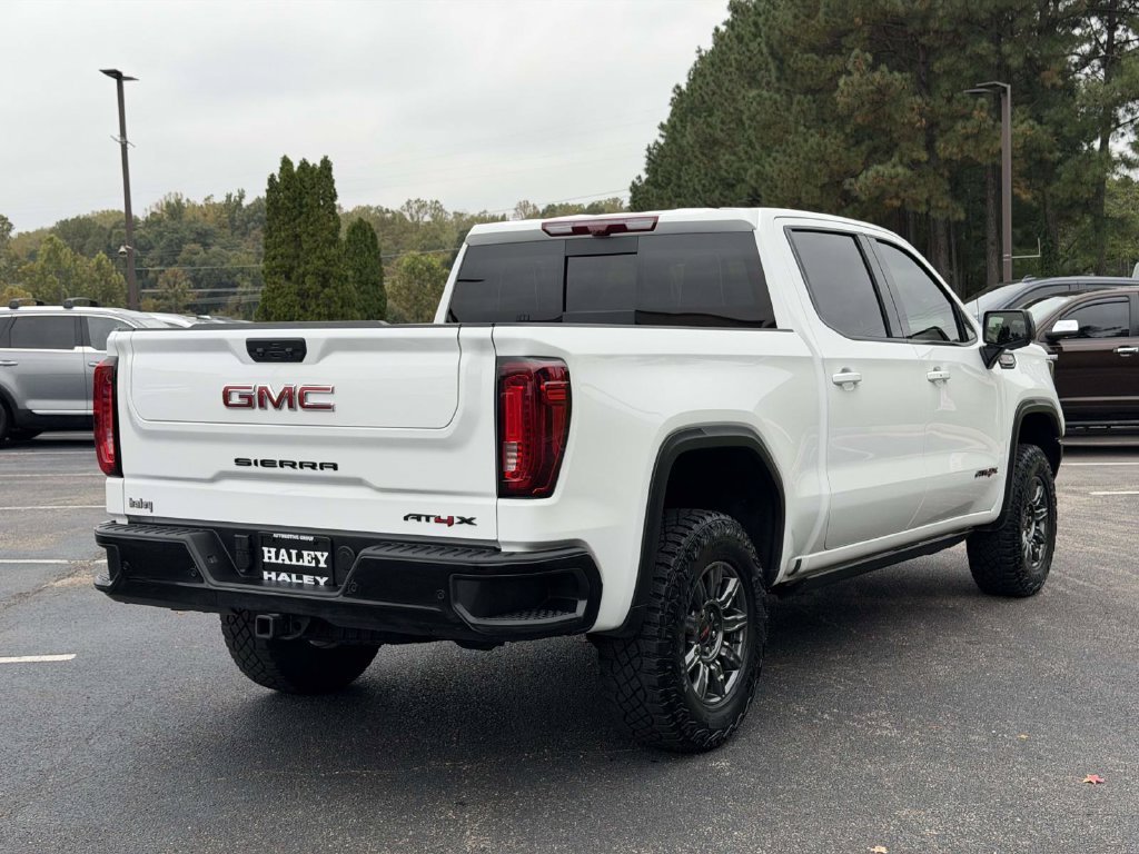 Used 2025 White GMC AT4X image 20