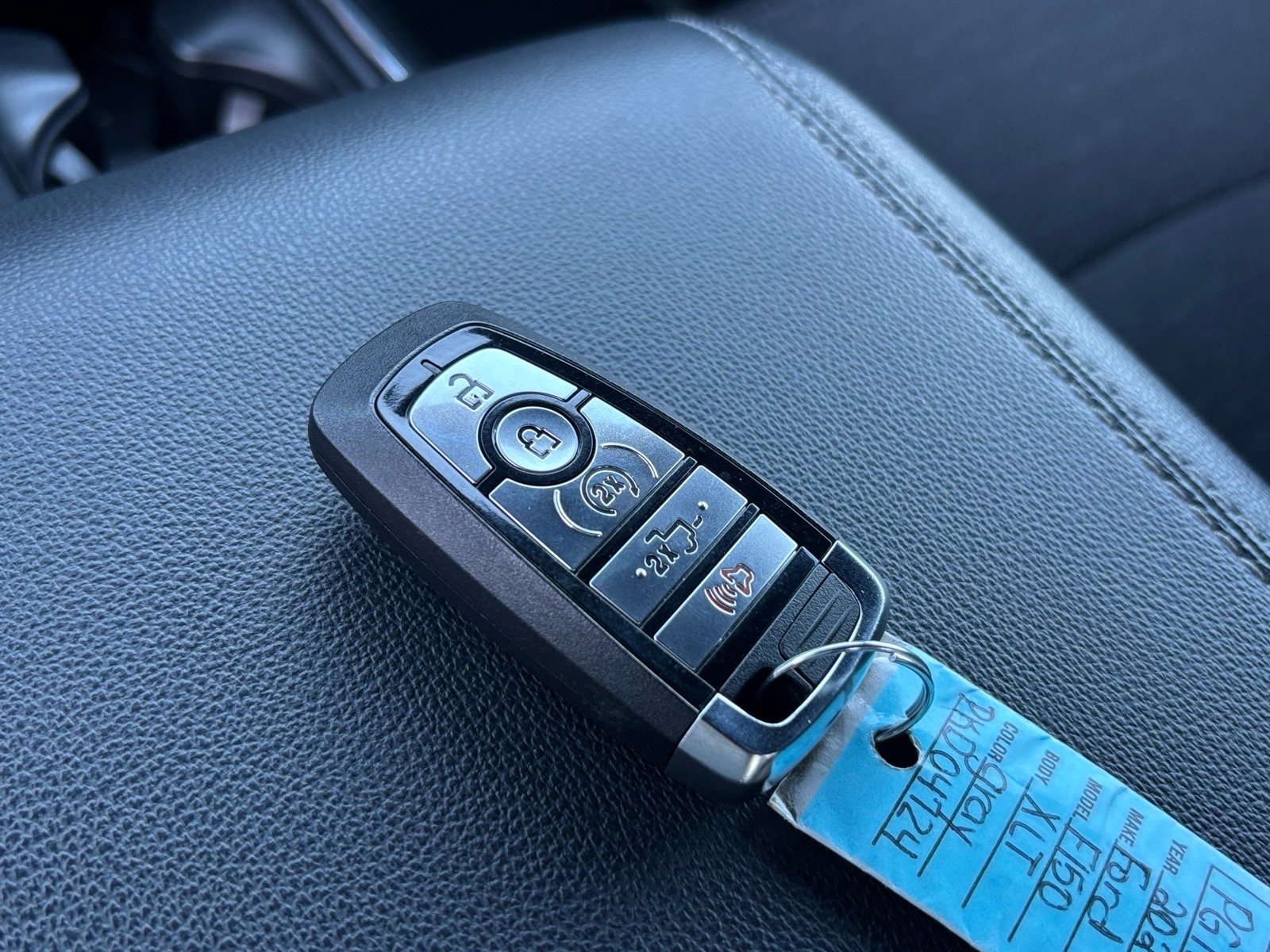 Used 2023 Avalanche Ford XLT image 22