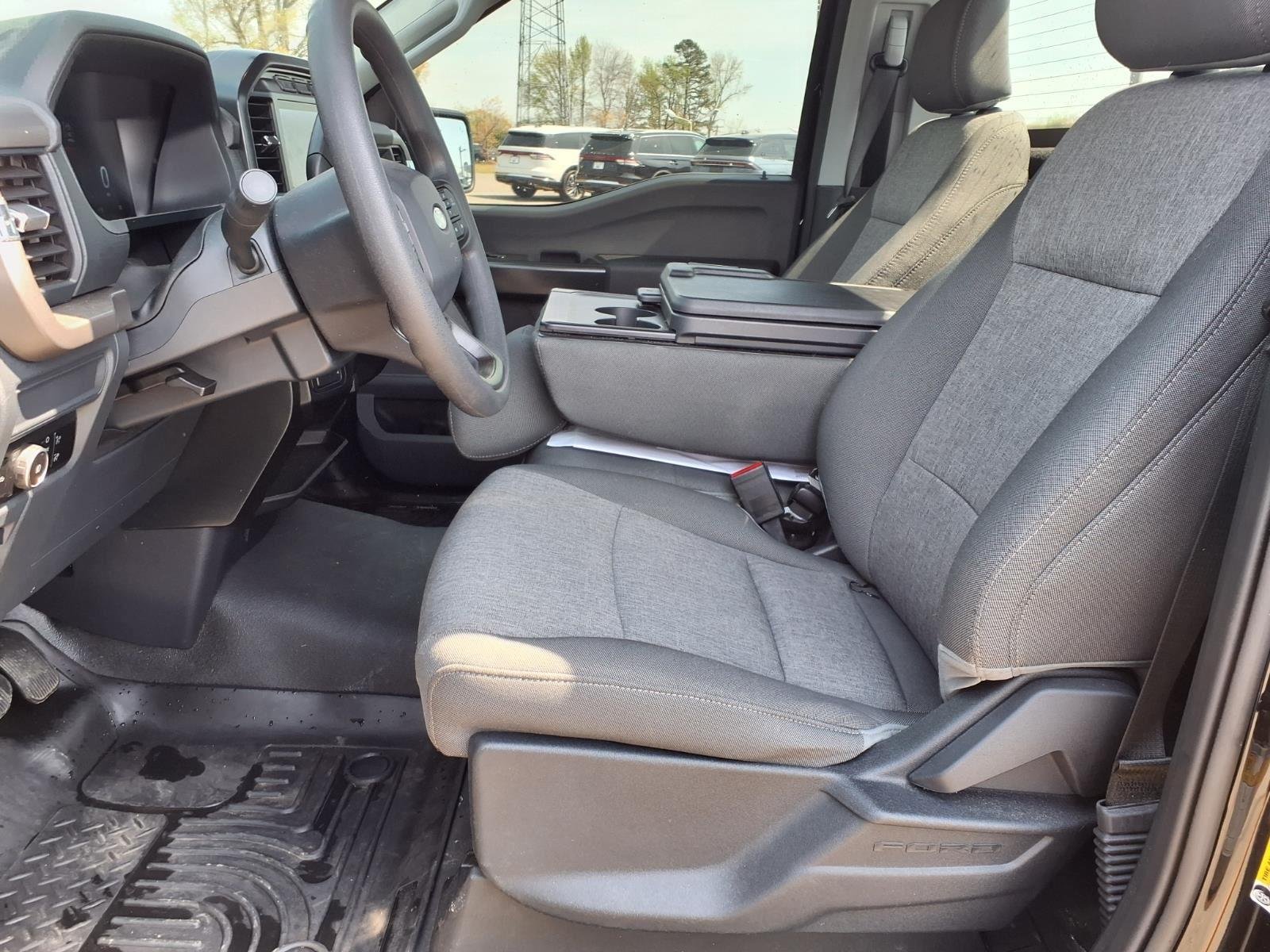 Used 2024 Agate Black Metallic Ford XL image 19