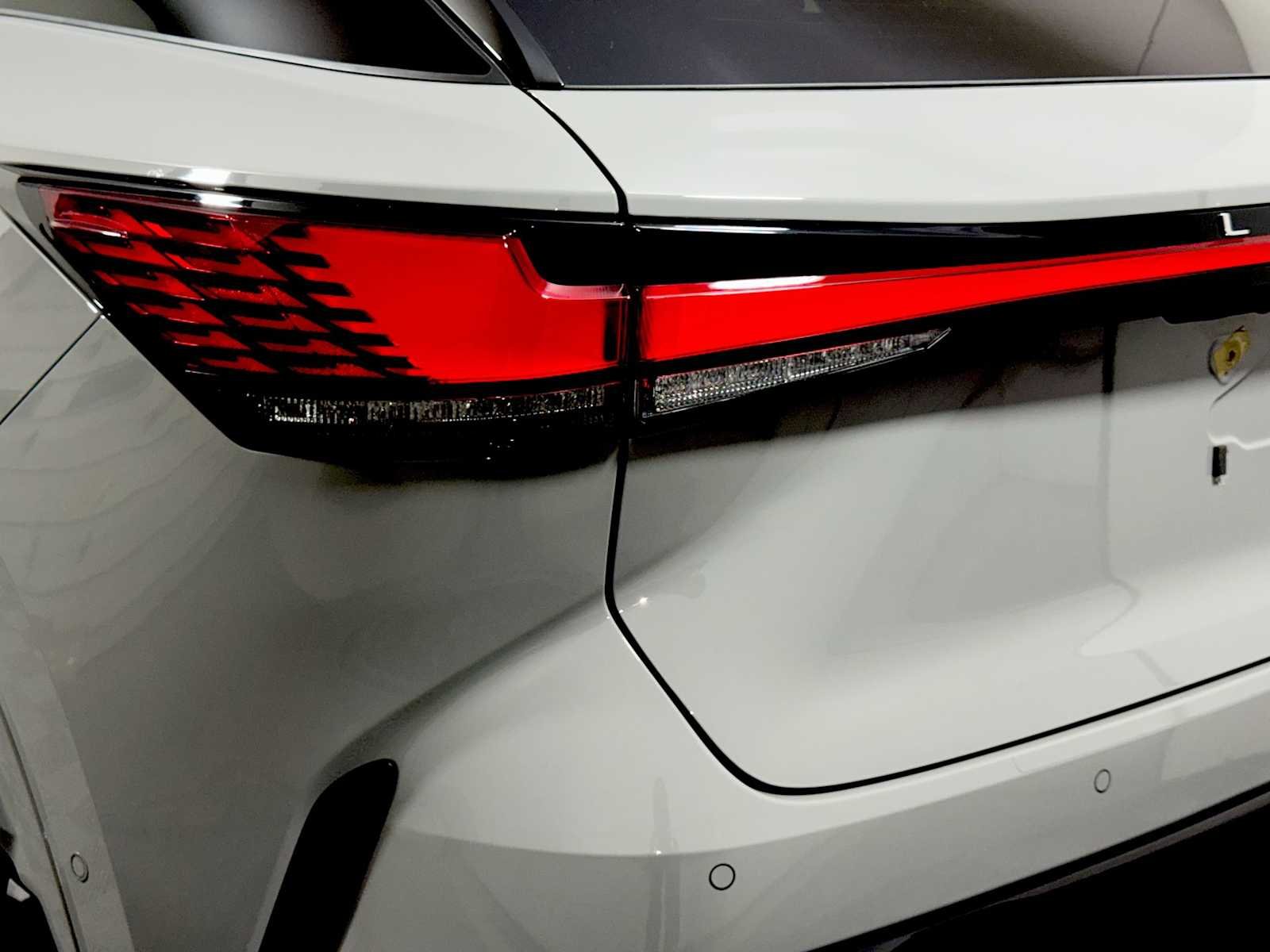 Used 2025 Incognito Lexus F SPORT Performance image 27