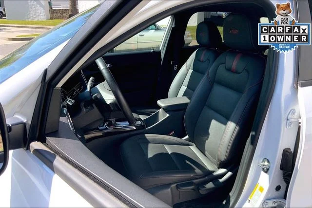 Used 2024 Summit White Chevrolet 2RS image 22