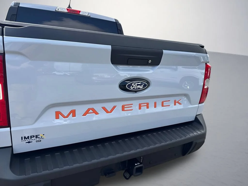 Used 2025  Ford XL image 27