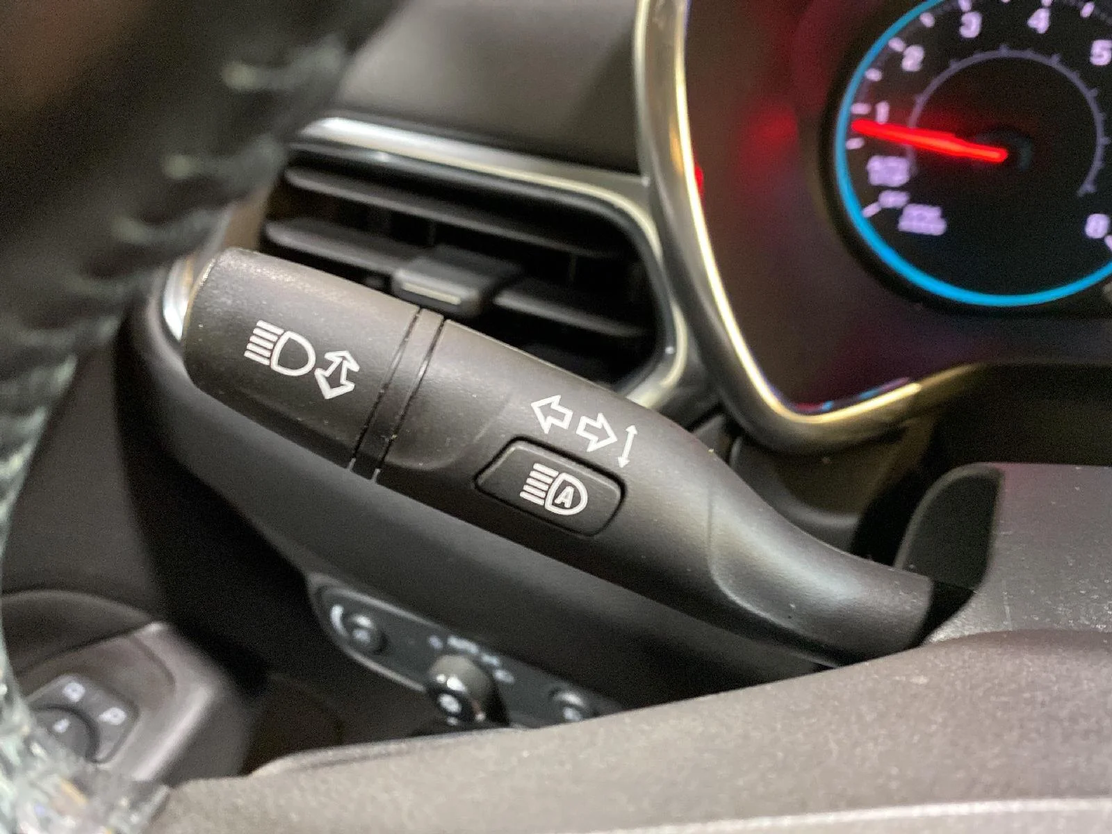 Used 2020 Nightfall Gray Metallic Chevrolet LT image 34