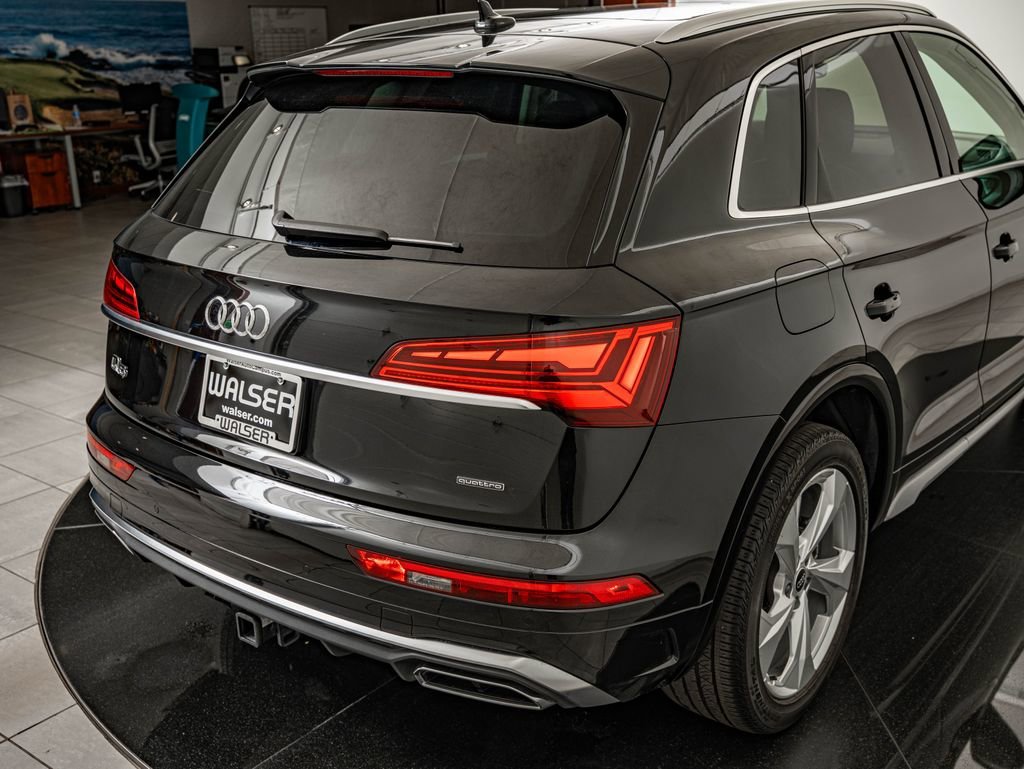 Used 2023 Mythos Black Metallic Audi 45 S line Premium image 15
