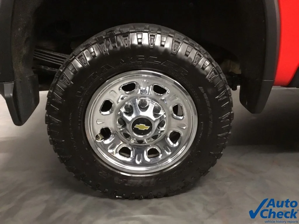 Used 2020 Red Chevrolet Work Truck image 23