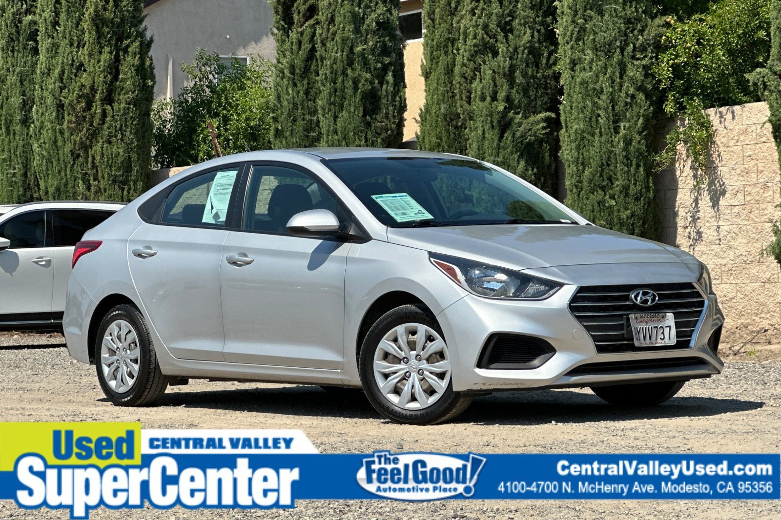 Used 2022 Olympus Silver Hyundai SE image 1
