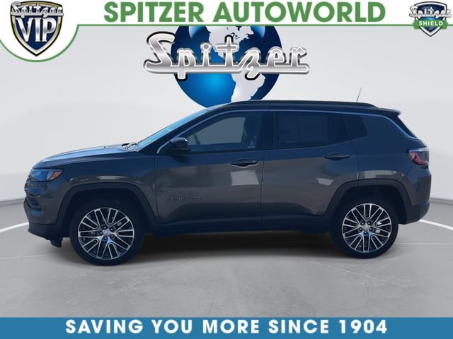 Used 2023 Gray Jeep Limited image 6