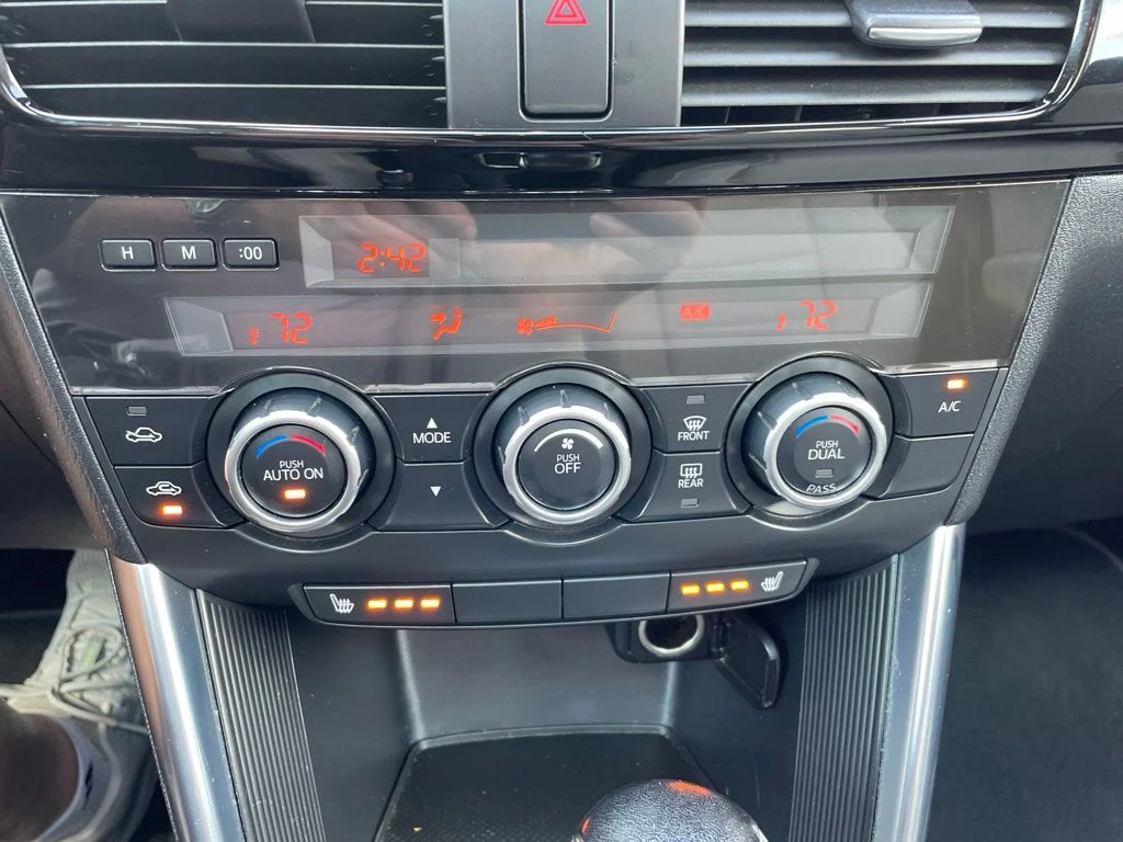 Used 2015 White Mazda Grand Touring image 19