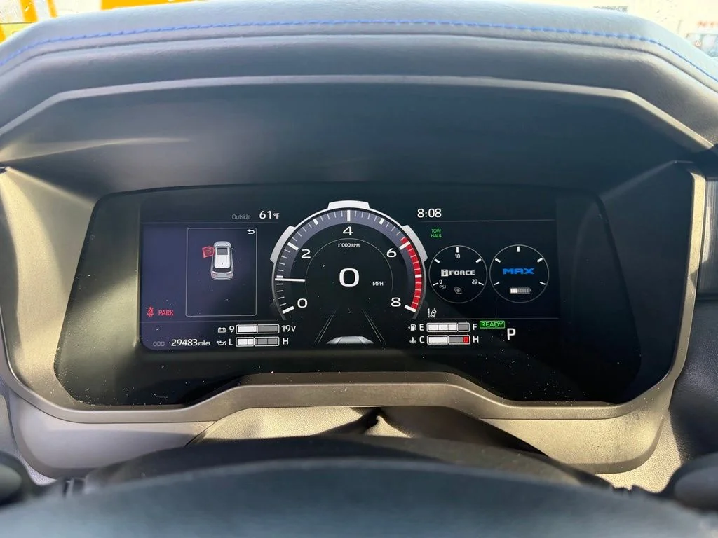 Used 2024  Toyota Platinum image 38
