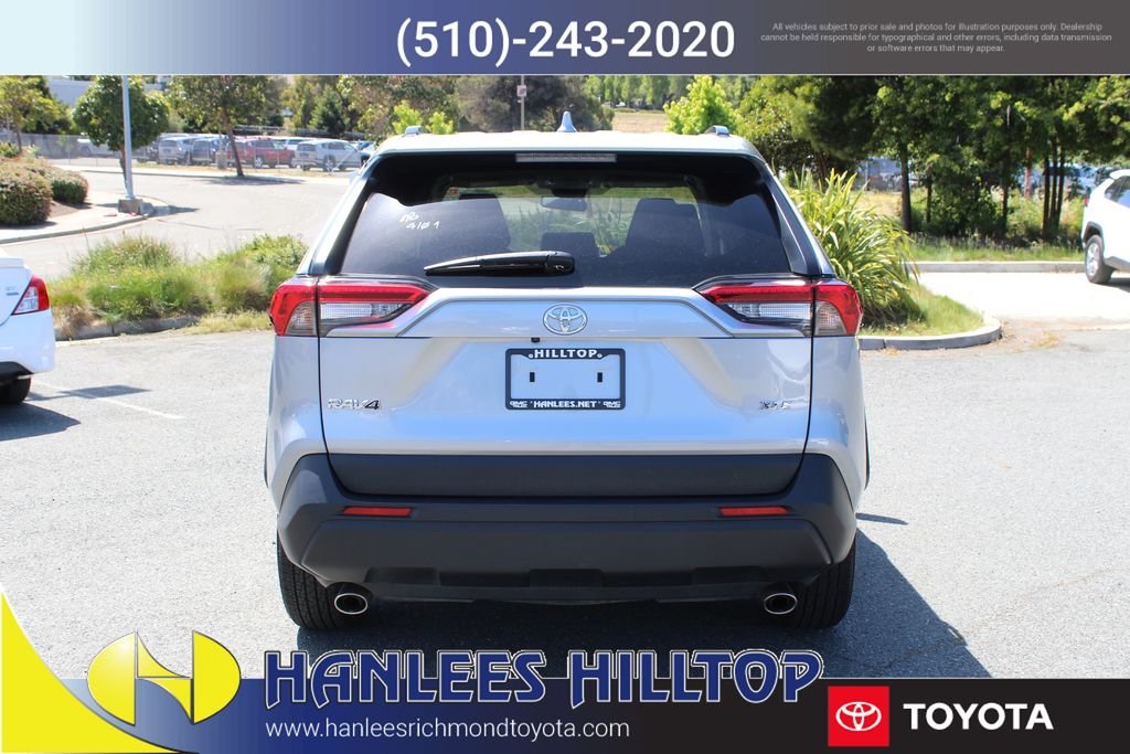 Used 2025 Silver Toyota XLE image 8