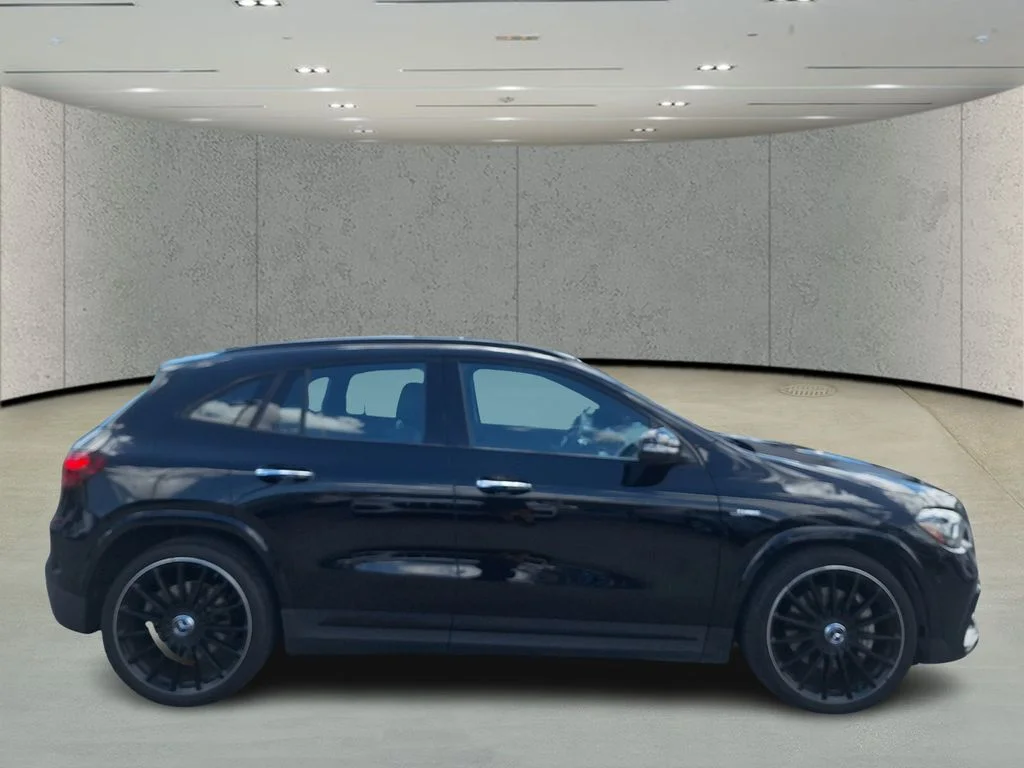 Used 2025  Mercedes-Benz GLA 35 AMG® image 5