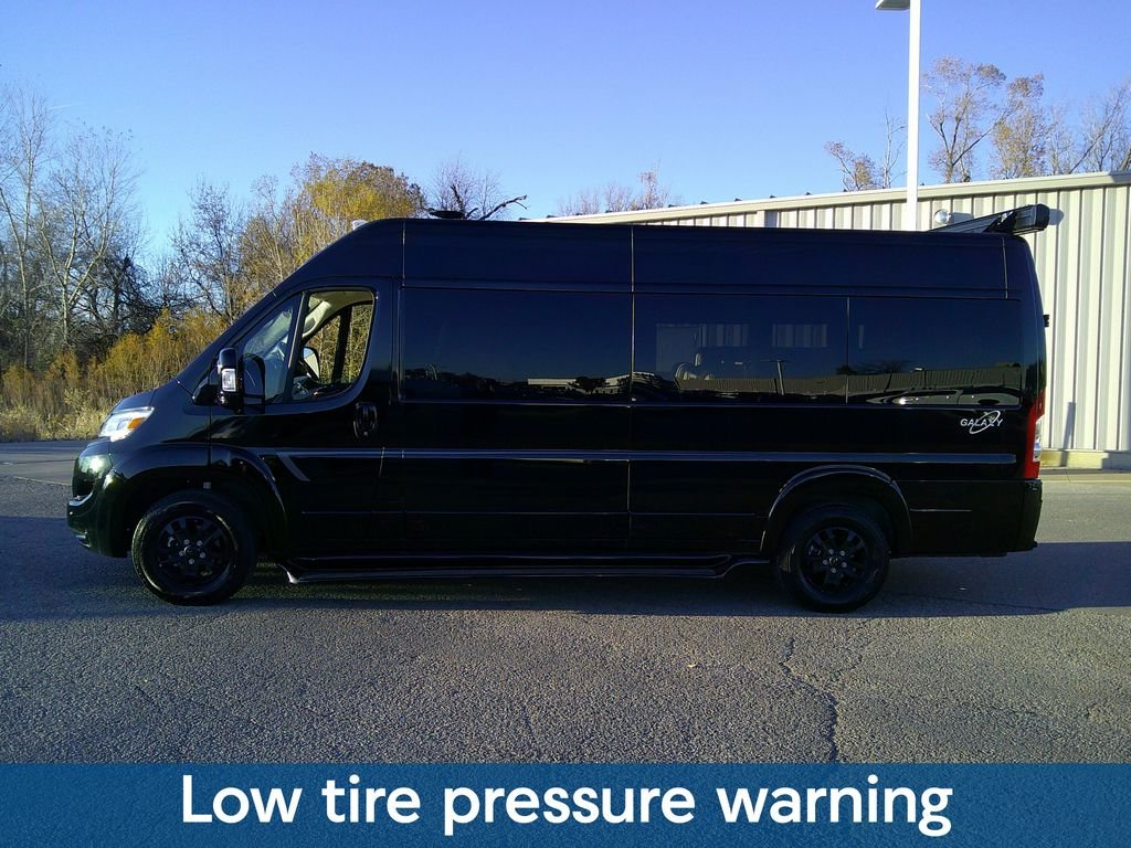 Used 2024 Black RAM High Roof image 7