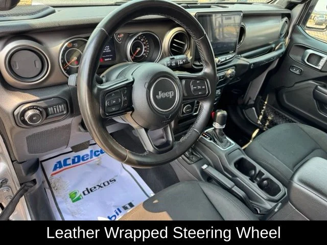 Used 2020 Silver Jeep Unlimited Sport S image 14