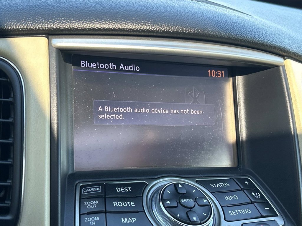 Used 2017 Black INFINITI Base image 29