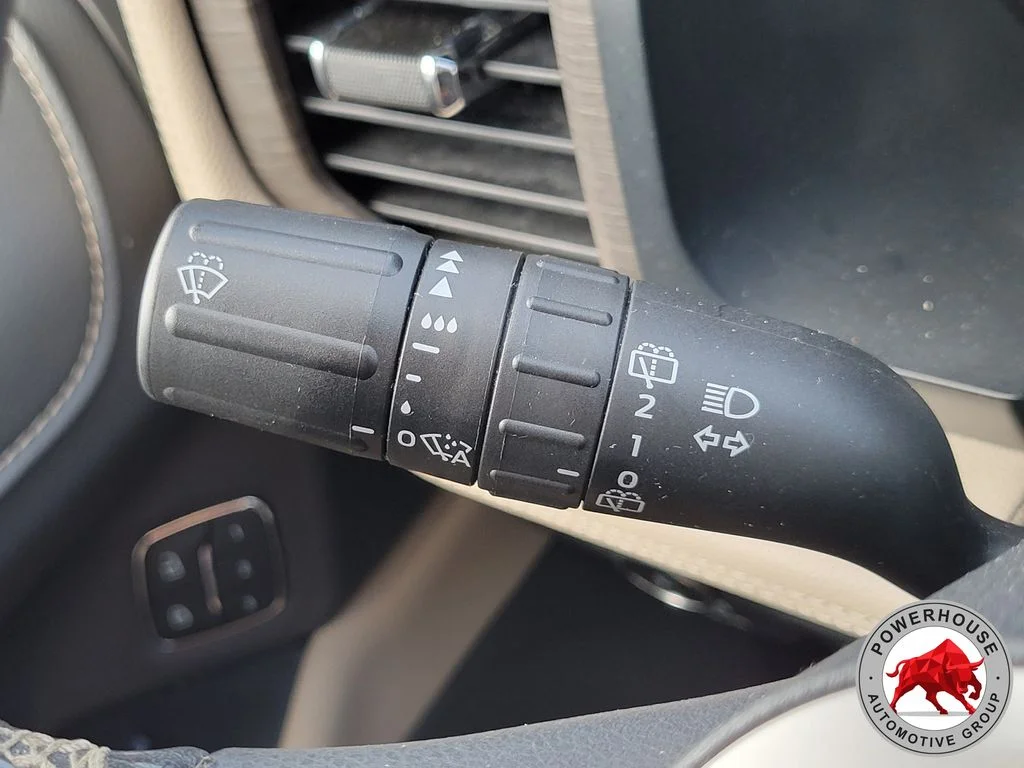 Used 2024 Black Ford Limited image 34