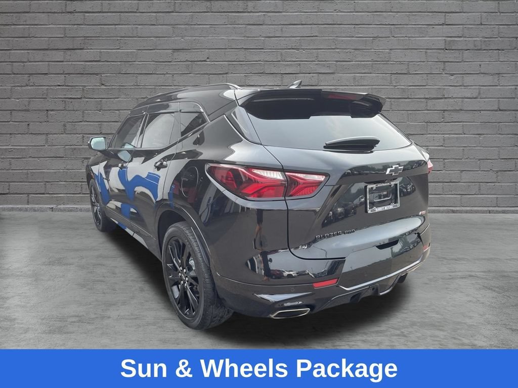 Used 2019 BLACK Chevrolet RS image 6