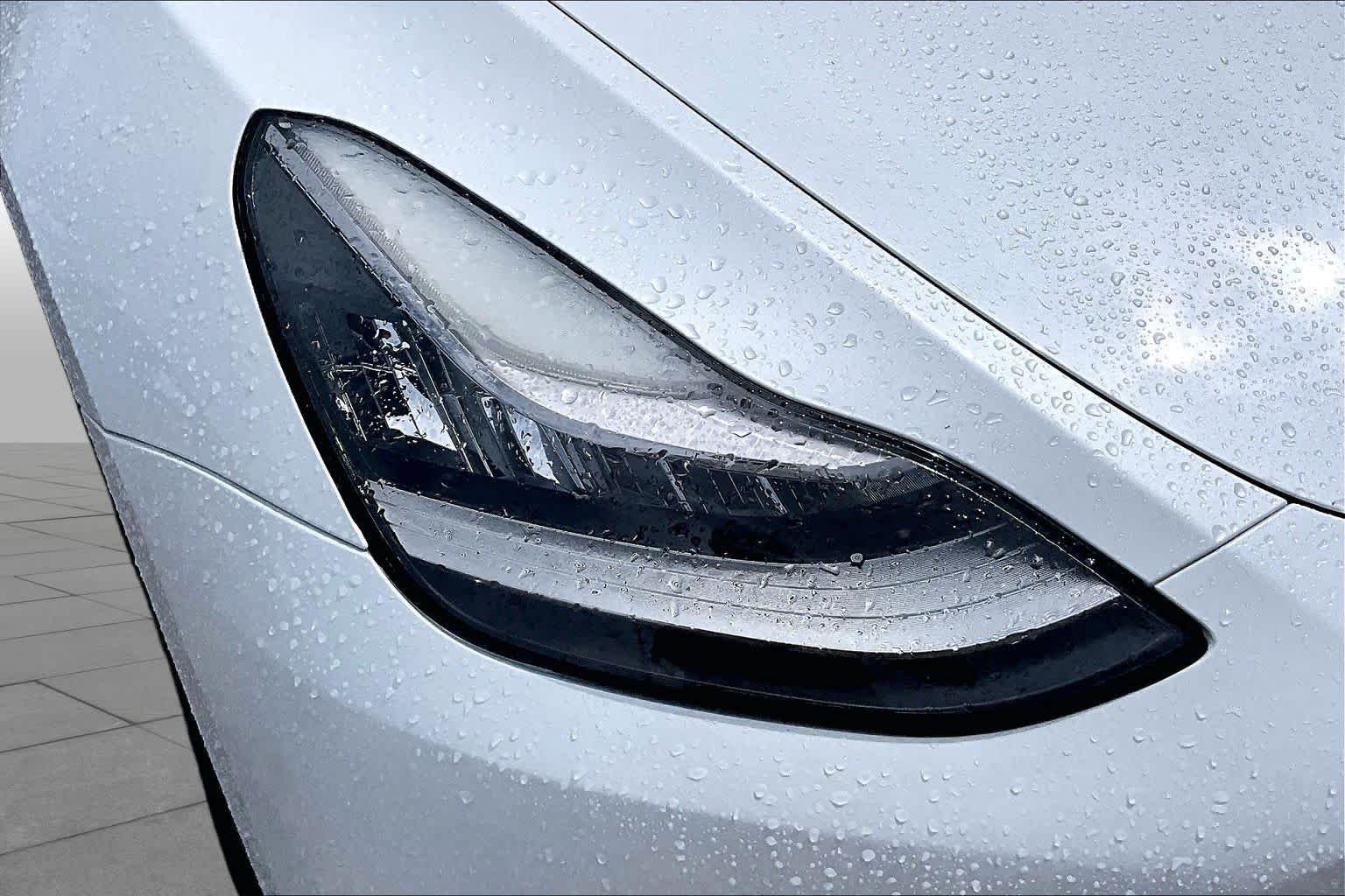 Used 2020 Pearl White Multi-Coat Tesla Long Range image 26