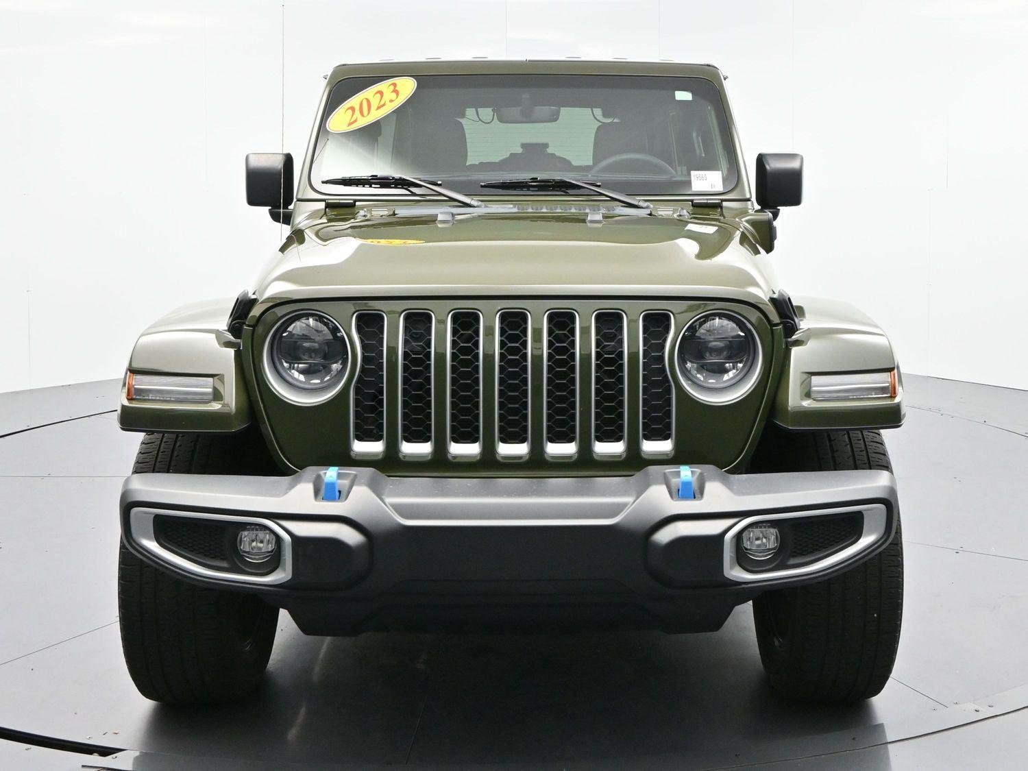 Used 2023 Sarge Green Clearcoat Jeep Sahara image 2