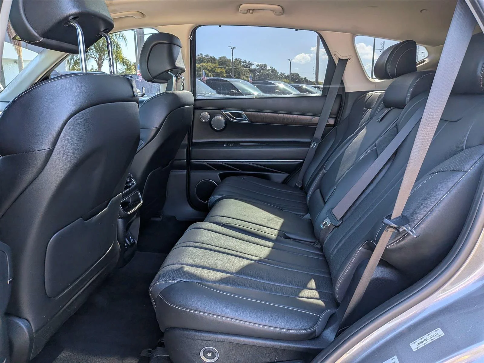 Used 2021 Silver Genesis 2.5T image 14