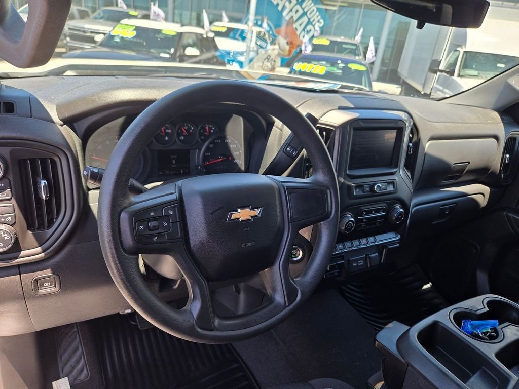 Used 2023 White Chevrolet Custom image 6