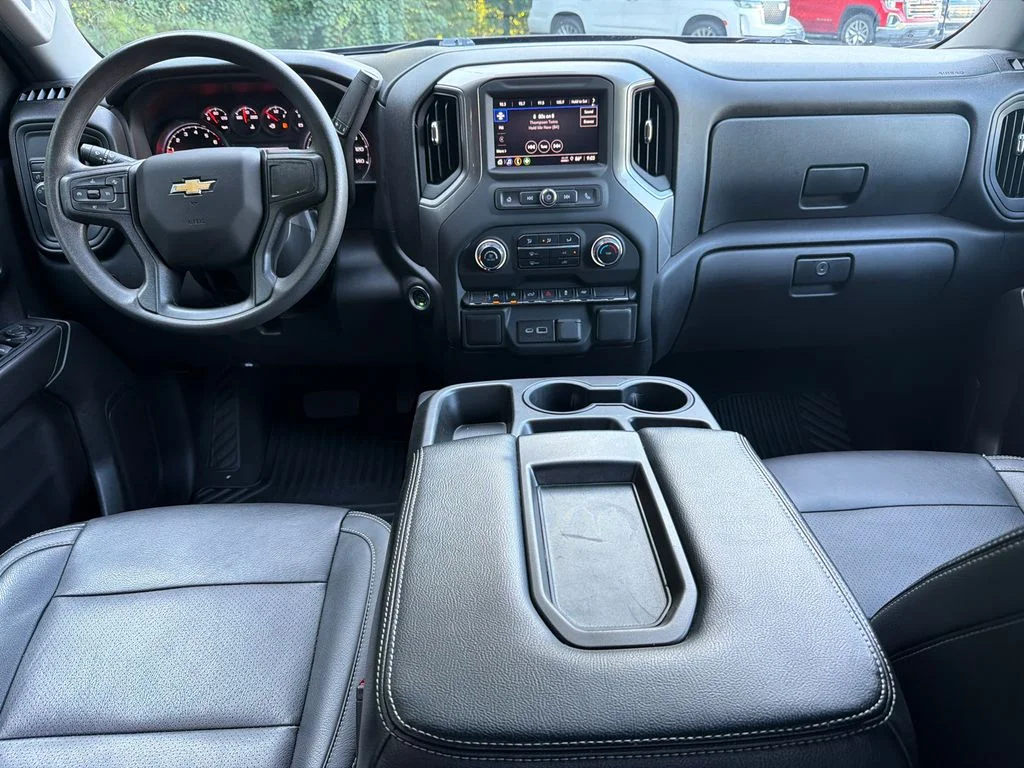 Used 2025 Black Chevrolet Custom image 22