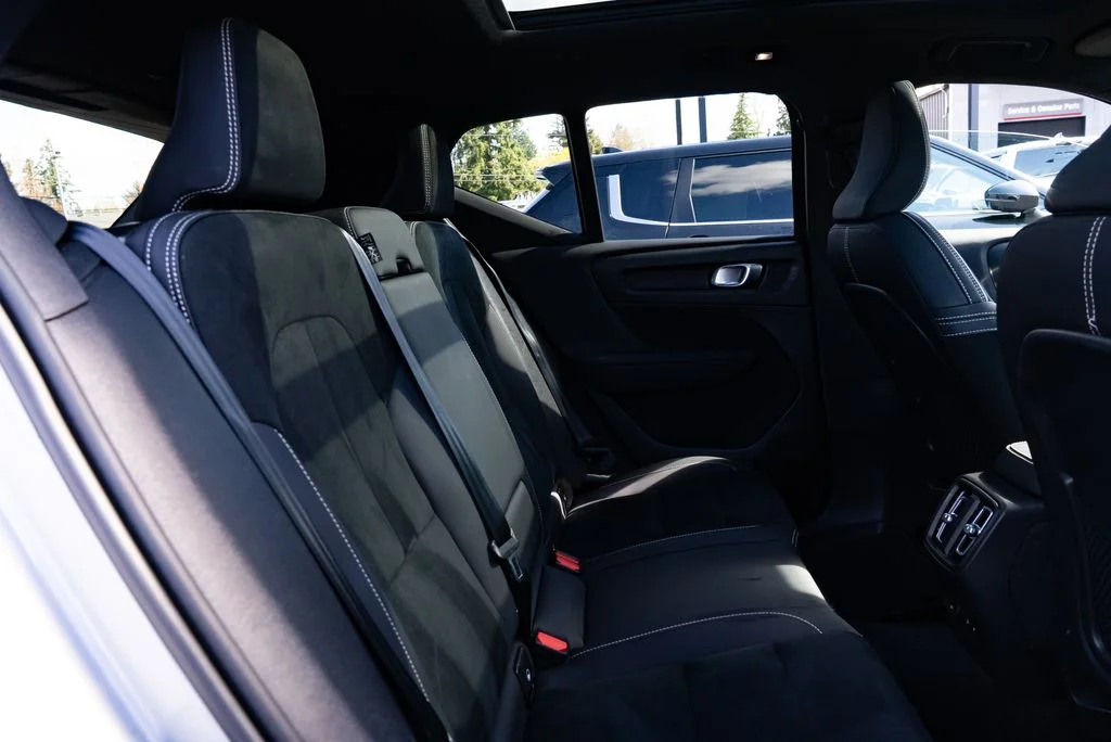 Used 2023 Gray Volvo Ultimate image 23