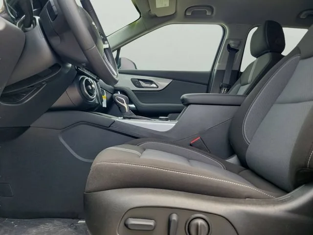 New 2026 Black Chevrolet 2LT image 18