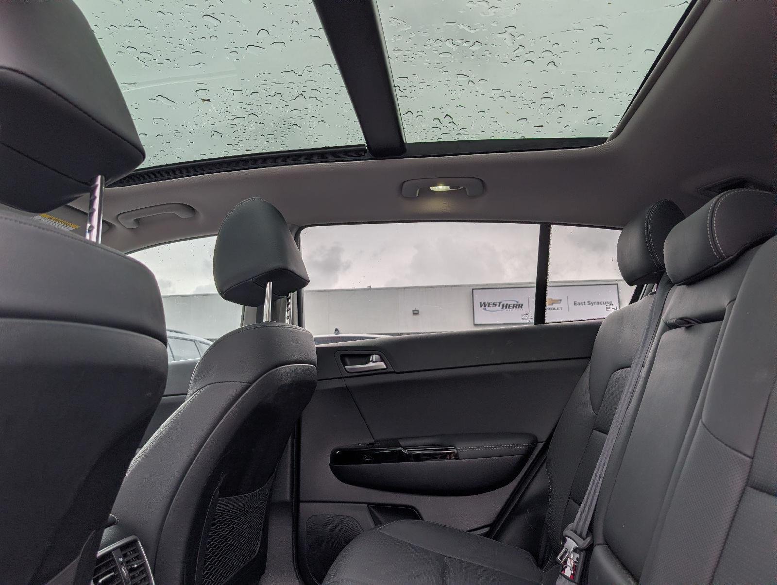 Used 2018 Sparkling Silver Kia EX image 10