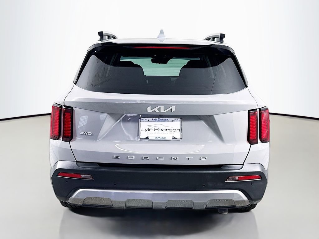 Used 2022 Gray Kia X-Line EX image 10