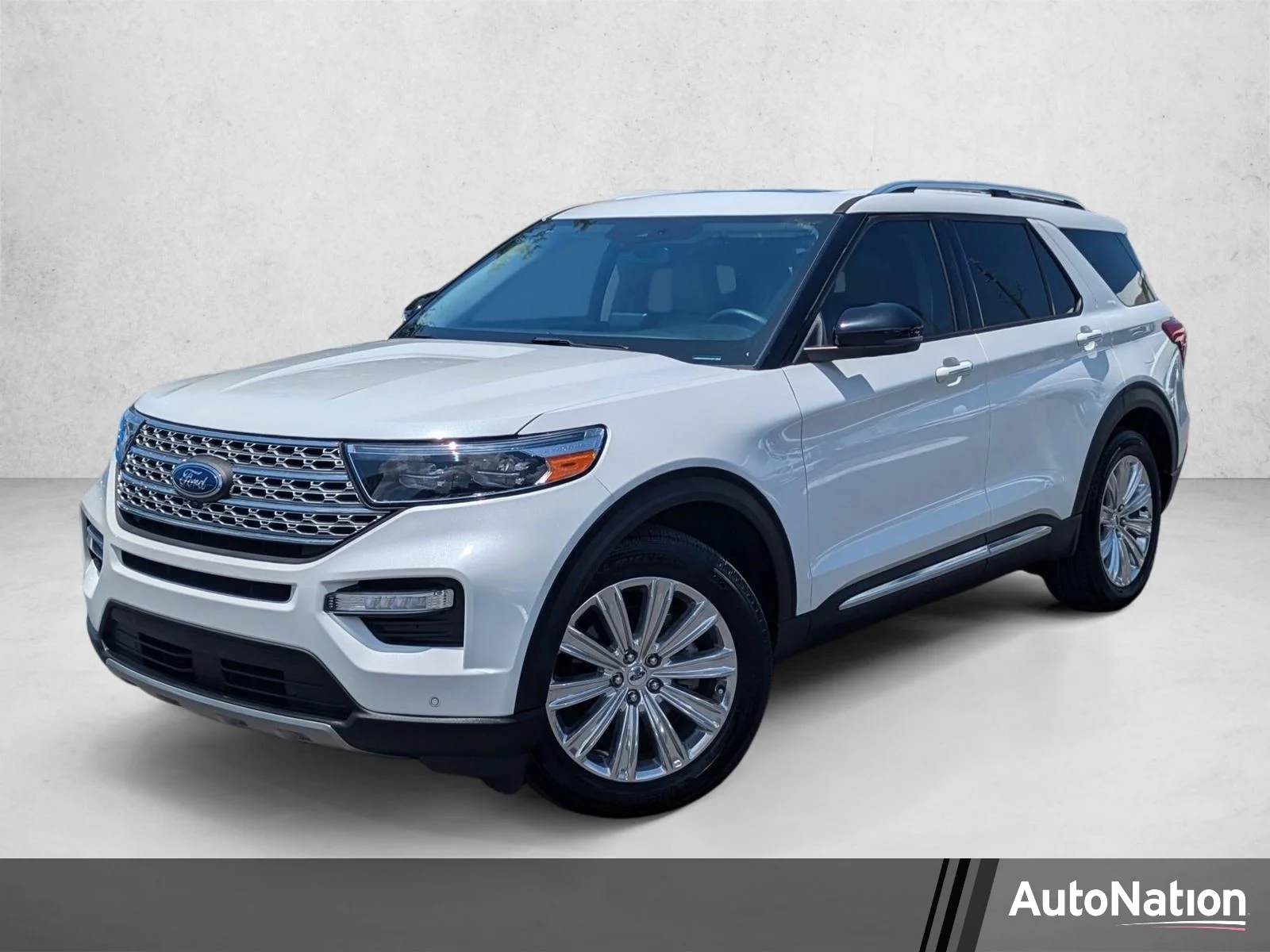 2024 Ford Explorer Limited RWD's photo