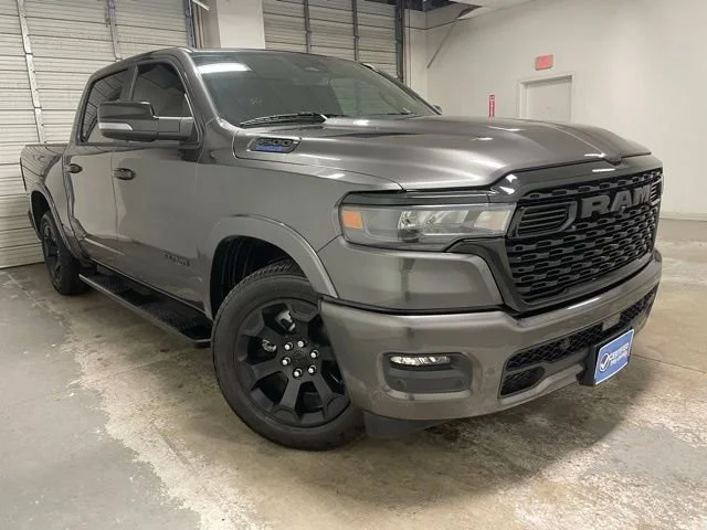 2025 RAM 1500 Big Horn/Lone Star Crew Cab 5'7's photo