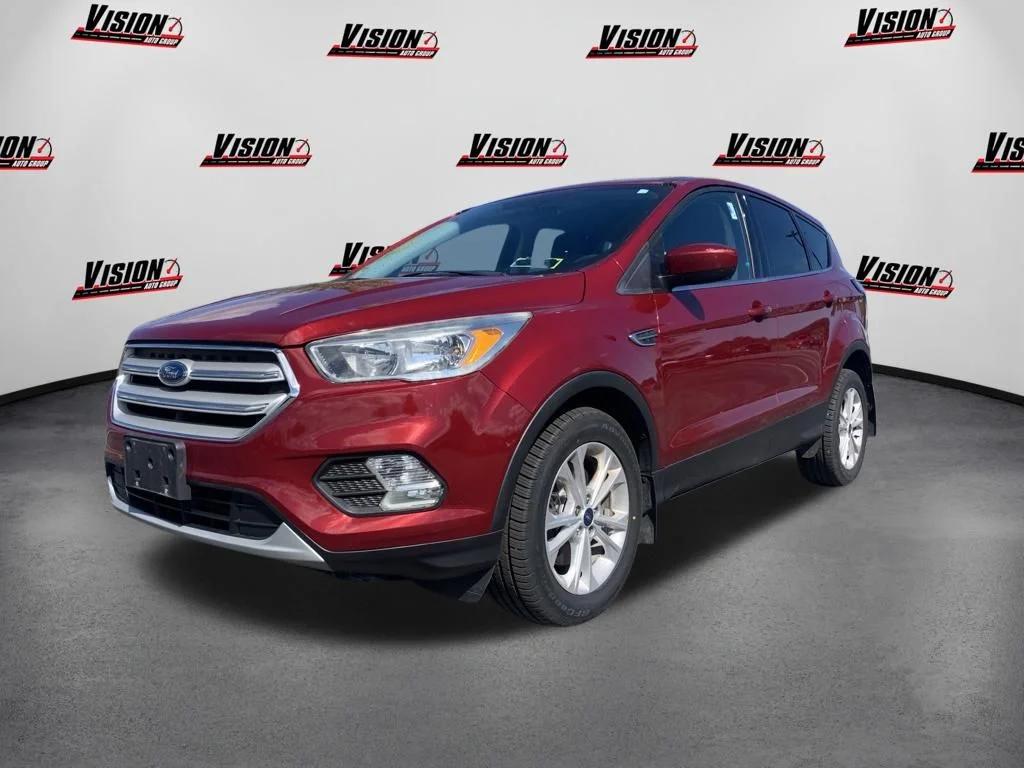 Used 2017 Red Ford SE image 1