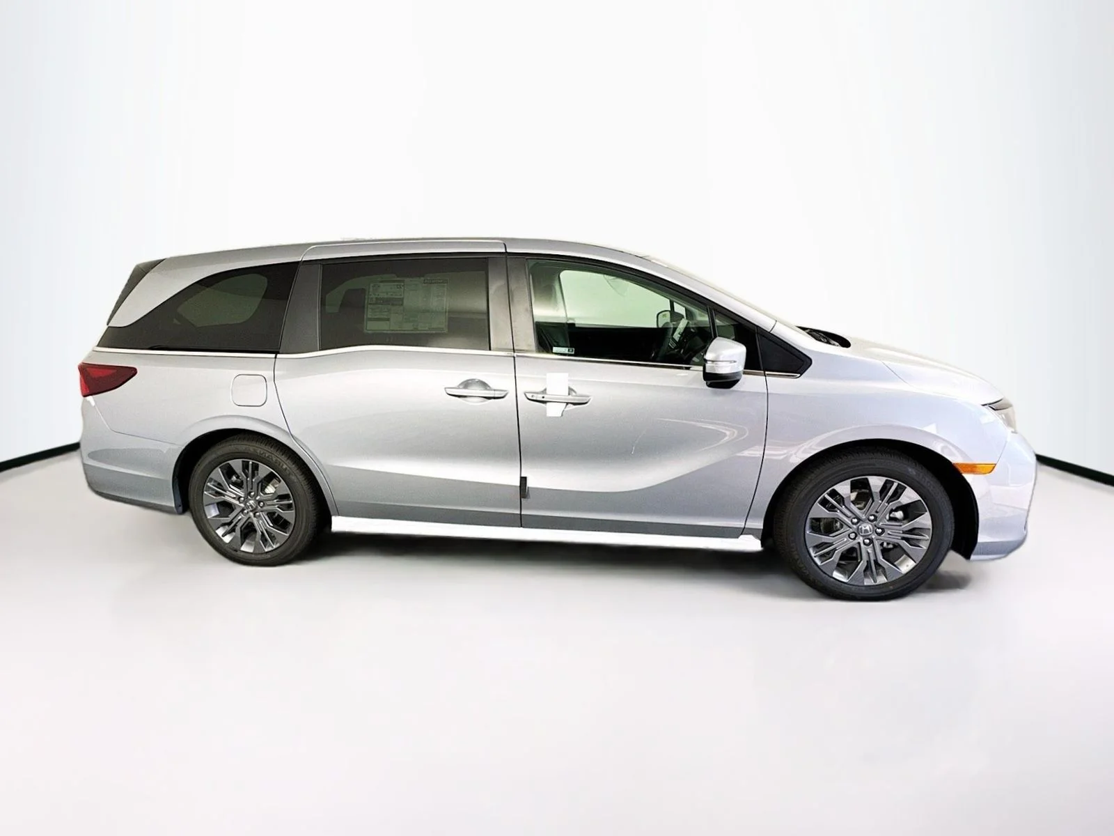 Used 2026 Silver Honda Touring image 12